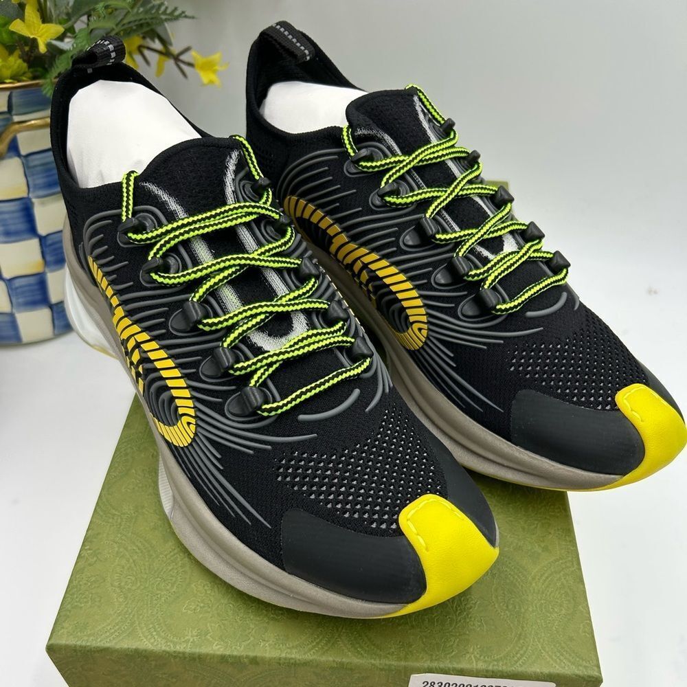 Women's Gucci interlocking G run sneakers size 41 made in Italy